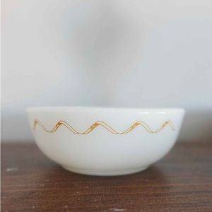 Pyrex Tableware 708-9